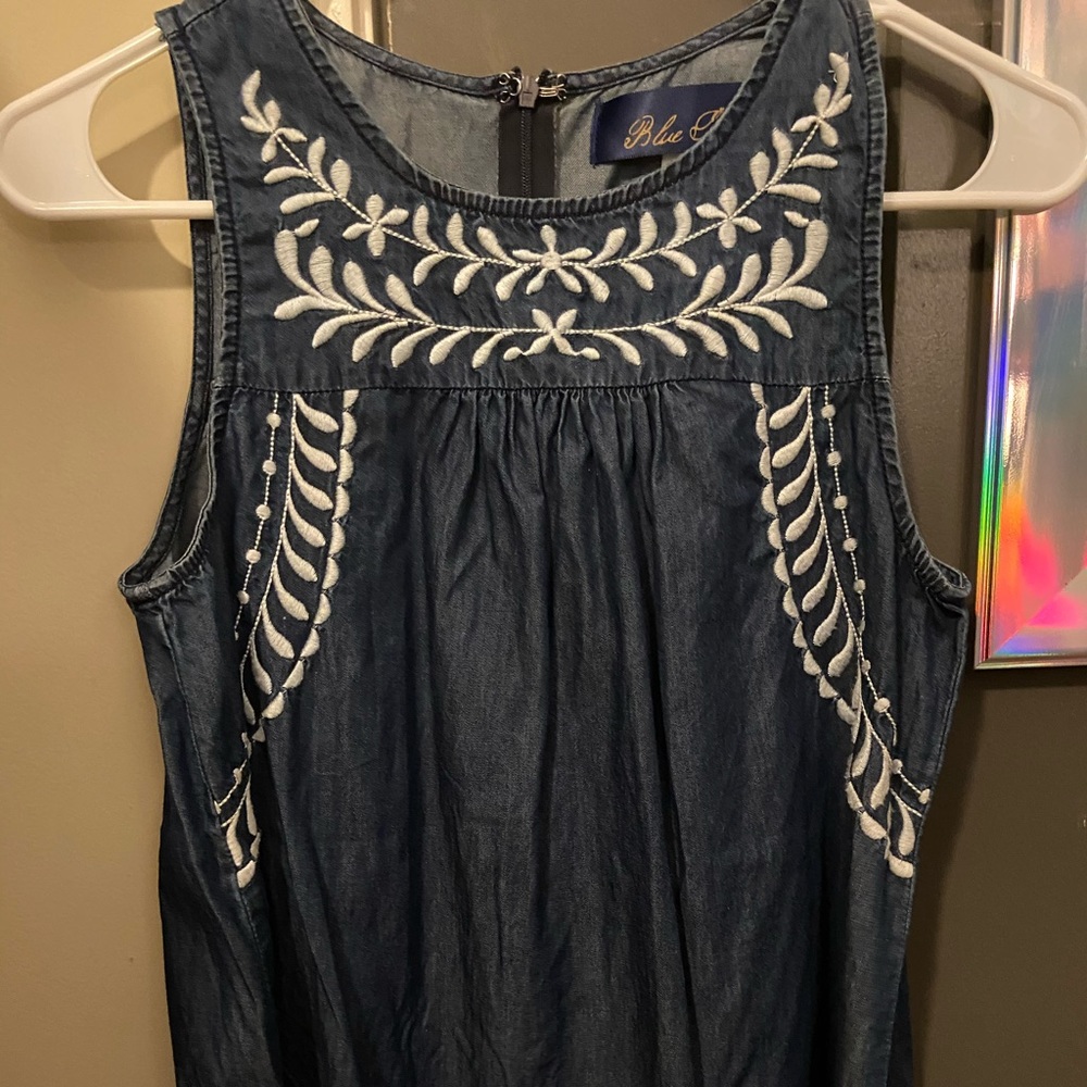 Embroidered Tank Top